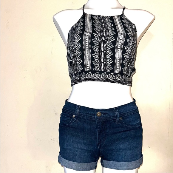 Fashion on earth by Dry Goods cotton black and white print high neck halter top - Picture 9 of 10